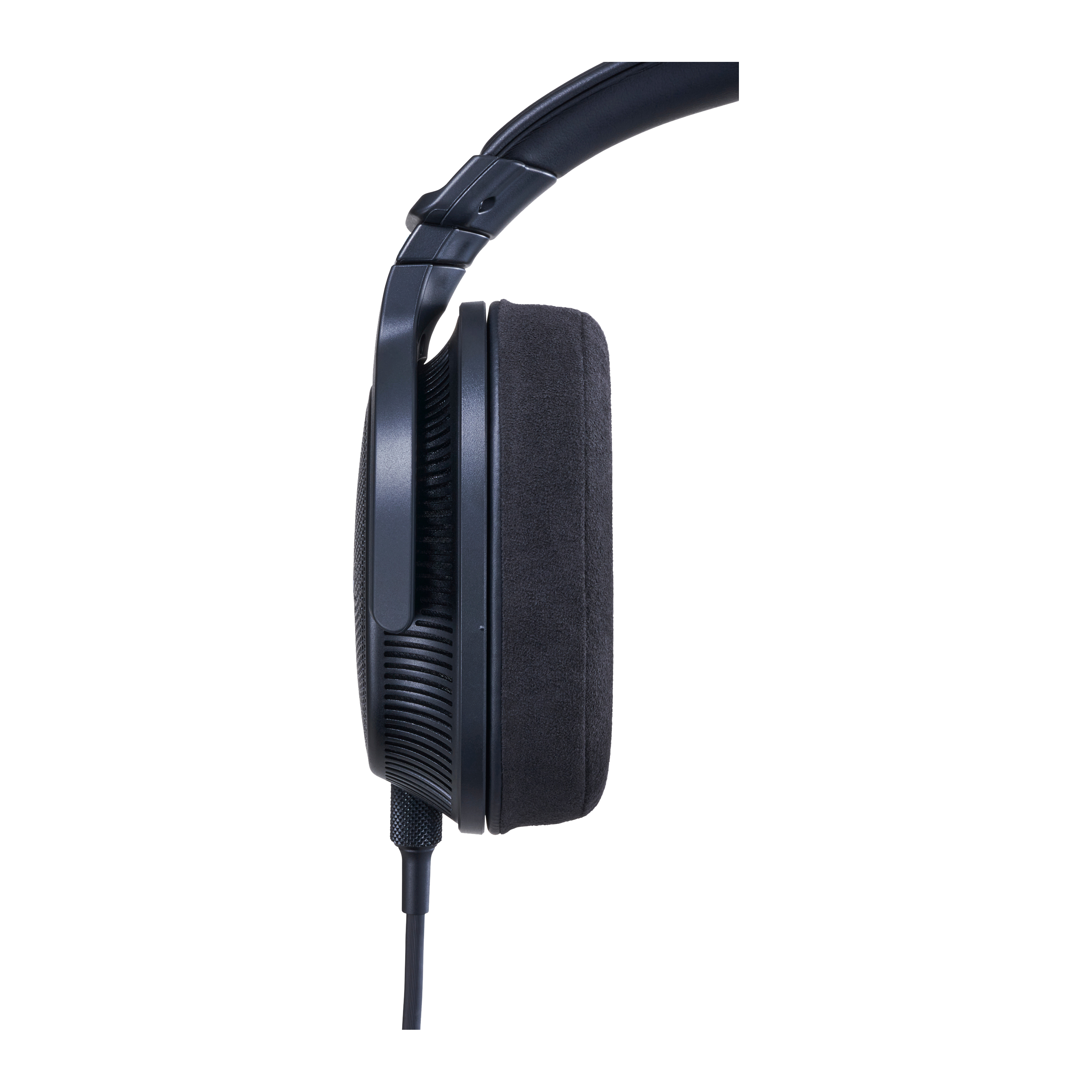 Sony MDR-MV1 開放式錄音室監聽耳機耳罩的側面圖