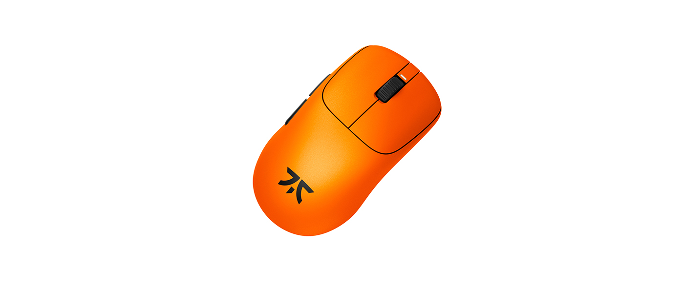 Fnatic 版滑鼠不同角度圖式