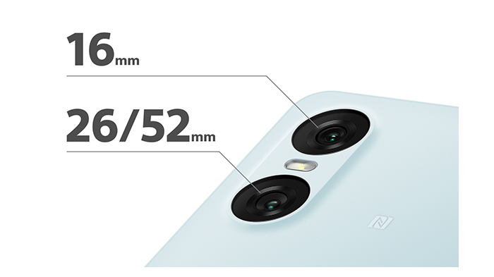 Xperia 10 VI 上的相機陣列特寫，附有規格說明。